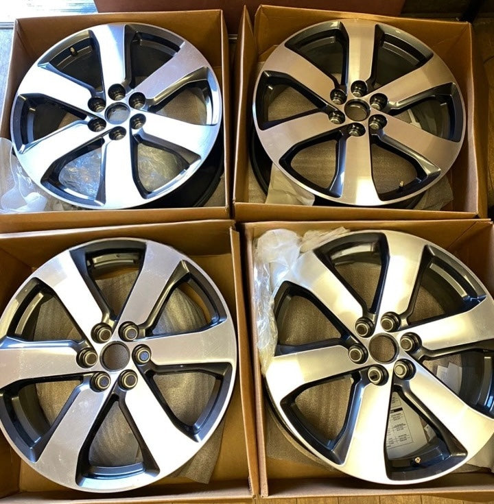 20” GMC Canyon Rims 2015 2016 2017 2018 2019 2020 2021 2022 OEM Original Wheels 20x8 Gun Metal w/ Machine Face