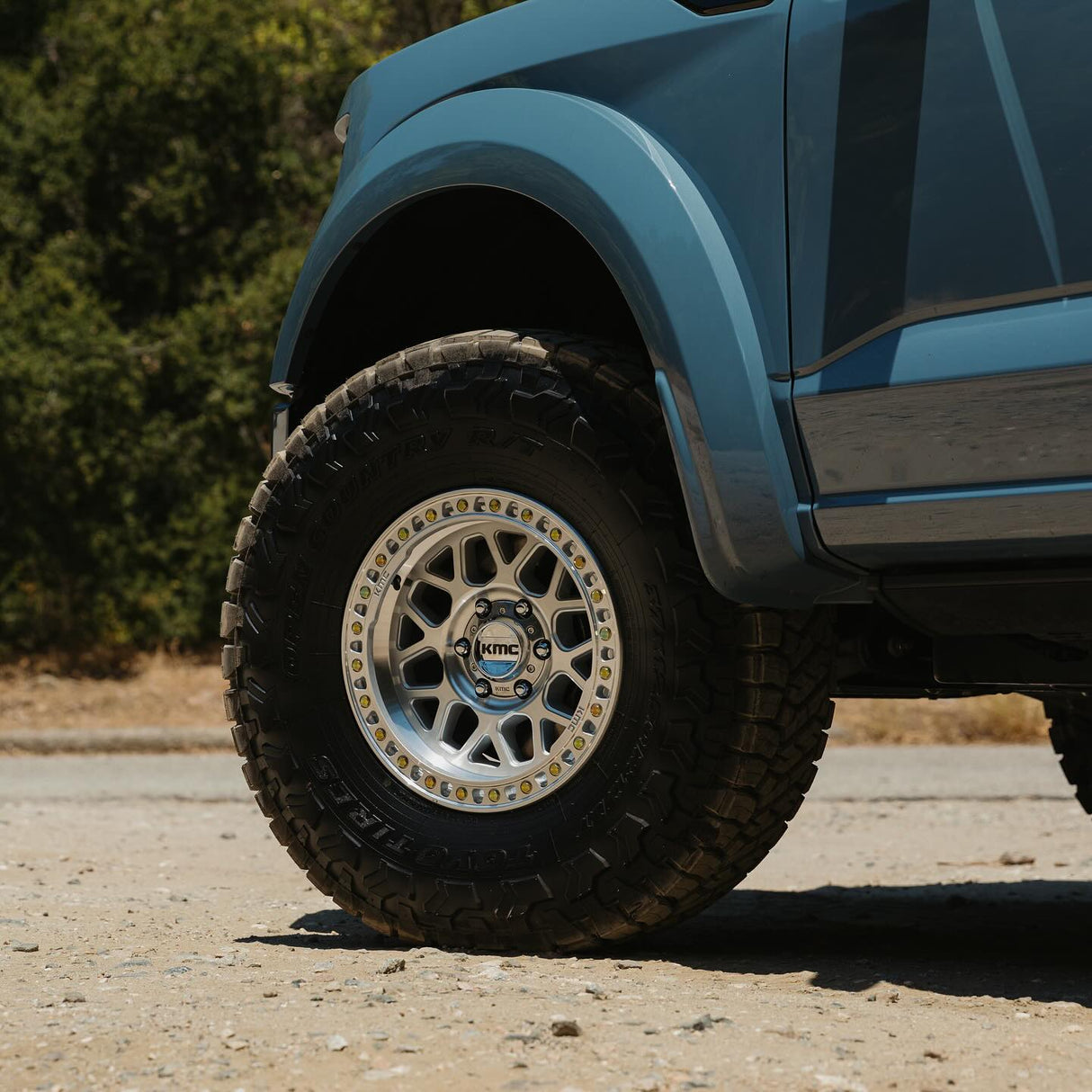 17X8.5 KMC KM549 GRS RIMS - GLOSS SILVER W/ MACHINED FACE 8X165.1