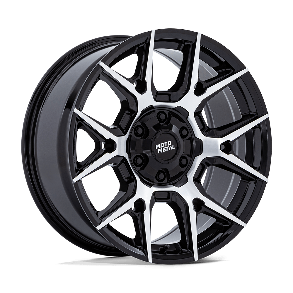 18X9 Moto Metal MO813 MASON GLOSS BLACK W/ MACHINED FACE 6X135/6X139.7