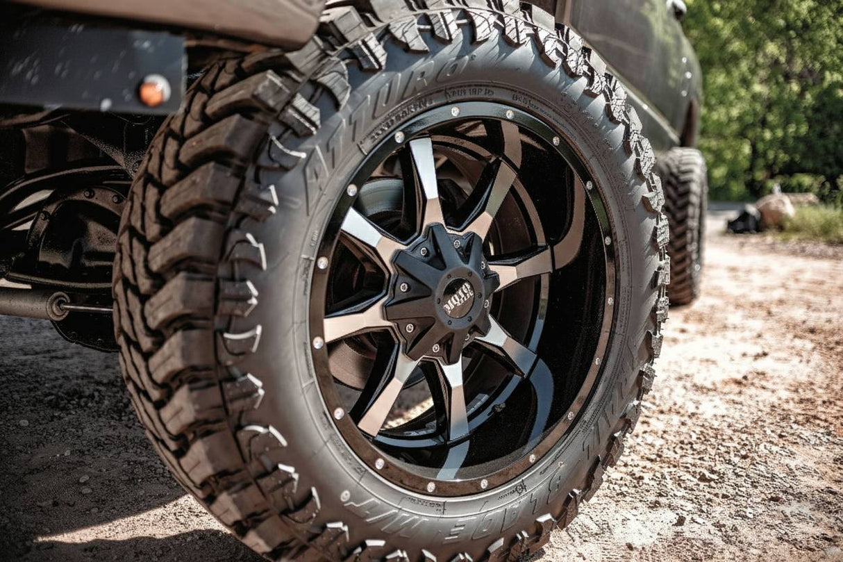 18X10 Moto Metal MO970 RIMS - GLOSS BLACK W/ MACHINED FACE 6X135/6X139.7