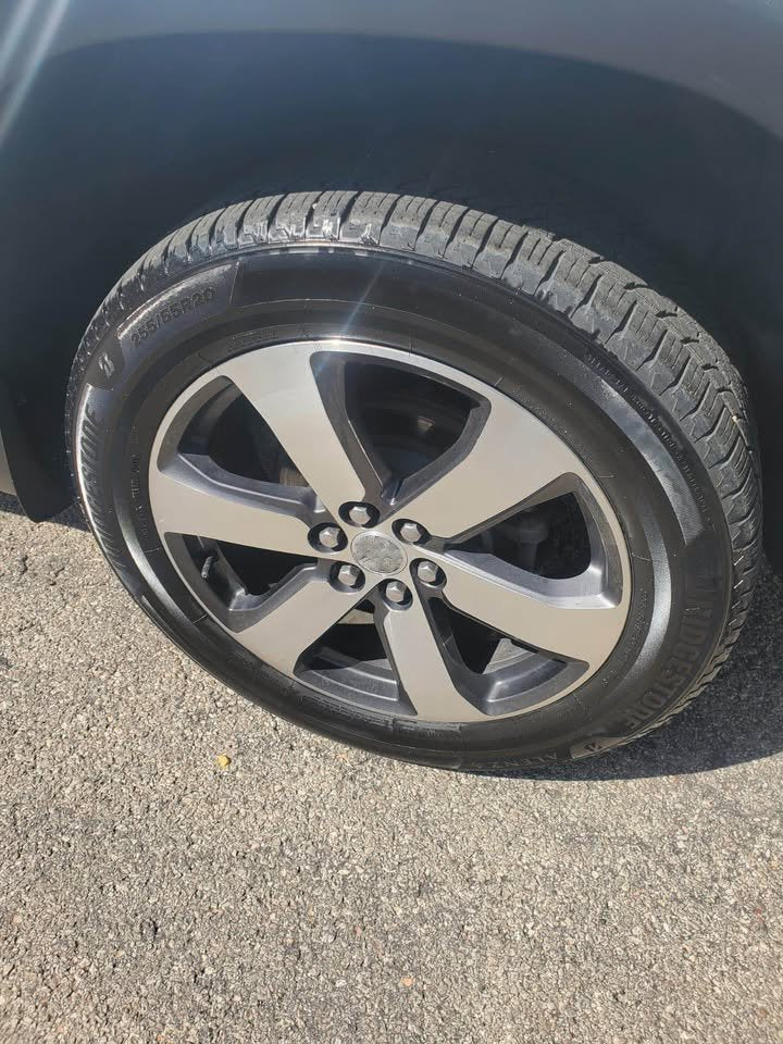 20” GMC Canyon Rims 2015 2016 2017 2018 2019 2020 2021 2022 OEM Original Wheels 20x8 Gun Metal w/ Machine Face