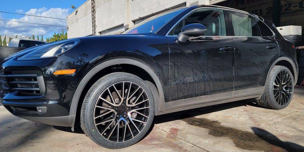 22” Rims – Made to Fit Porsche Cayenne Cayenne E-Hybrid Cayenne S Cayenne GTS Cayenne Turbo Cayenne Turbo S E-Hybrid | OE Style | 2020–2026 | 22x10/11 Wheels Brand New – Model 46