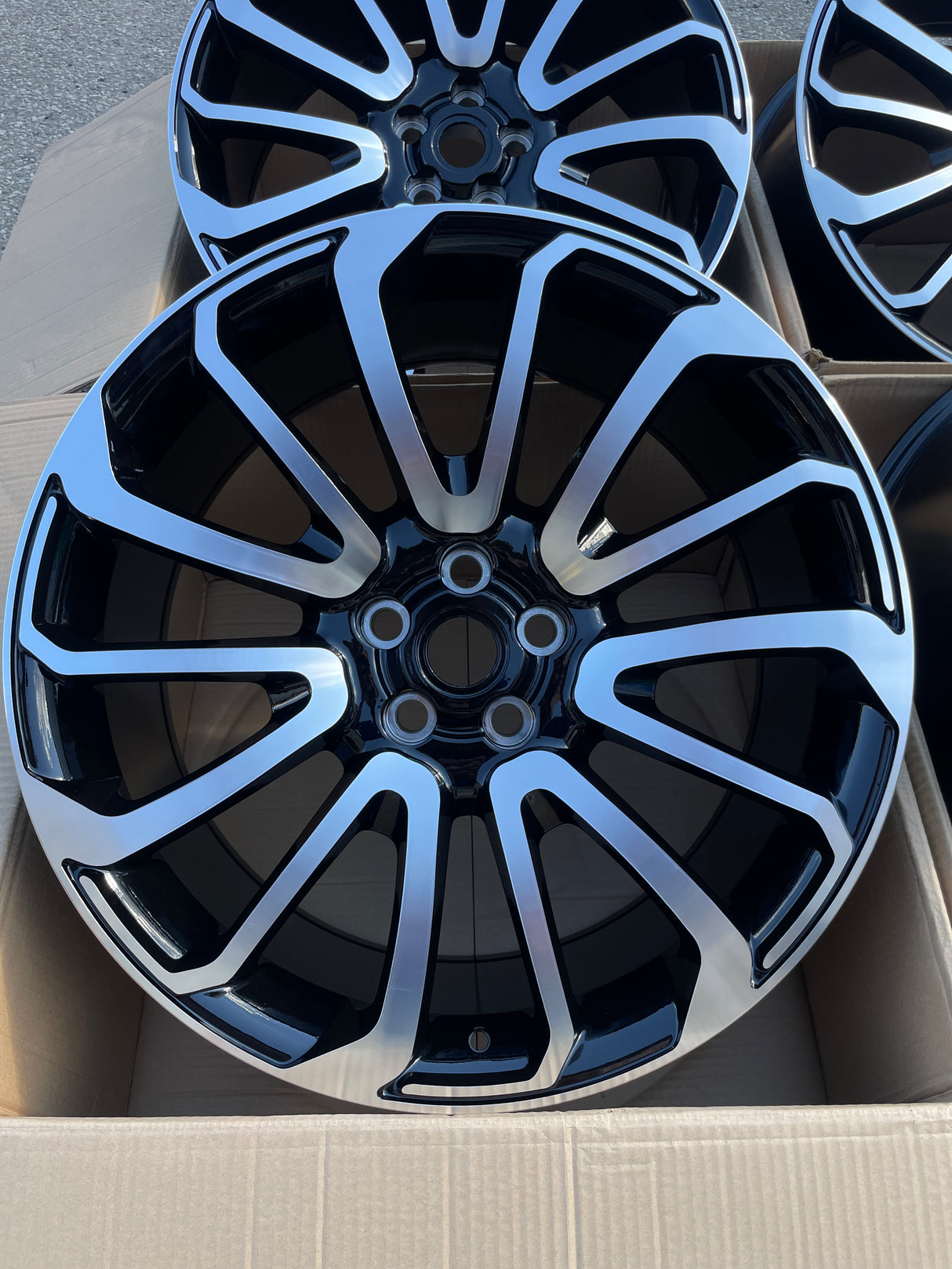 24” Rims - Made to Fit Land Rover LR4, LR4 HSE, LR4 HSE Luxury, LR4 Autobiography, LR4 SE | OE Style | 2010 2011 2012 2013 2014 2015 2016 | 24x10 Wheels Brand New - Model 54