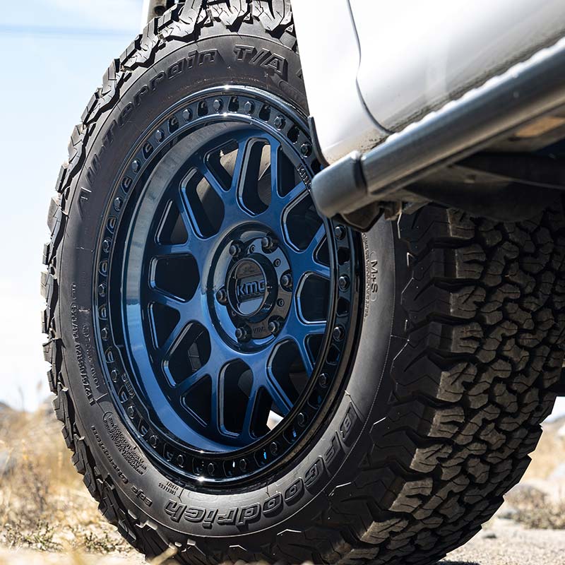 18X8.5 KMC KM549 GRS RIMS - MIDNIGHT BLUE W/ G-BLACK LIP 6X139.7