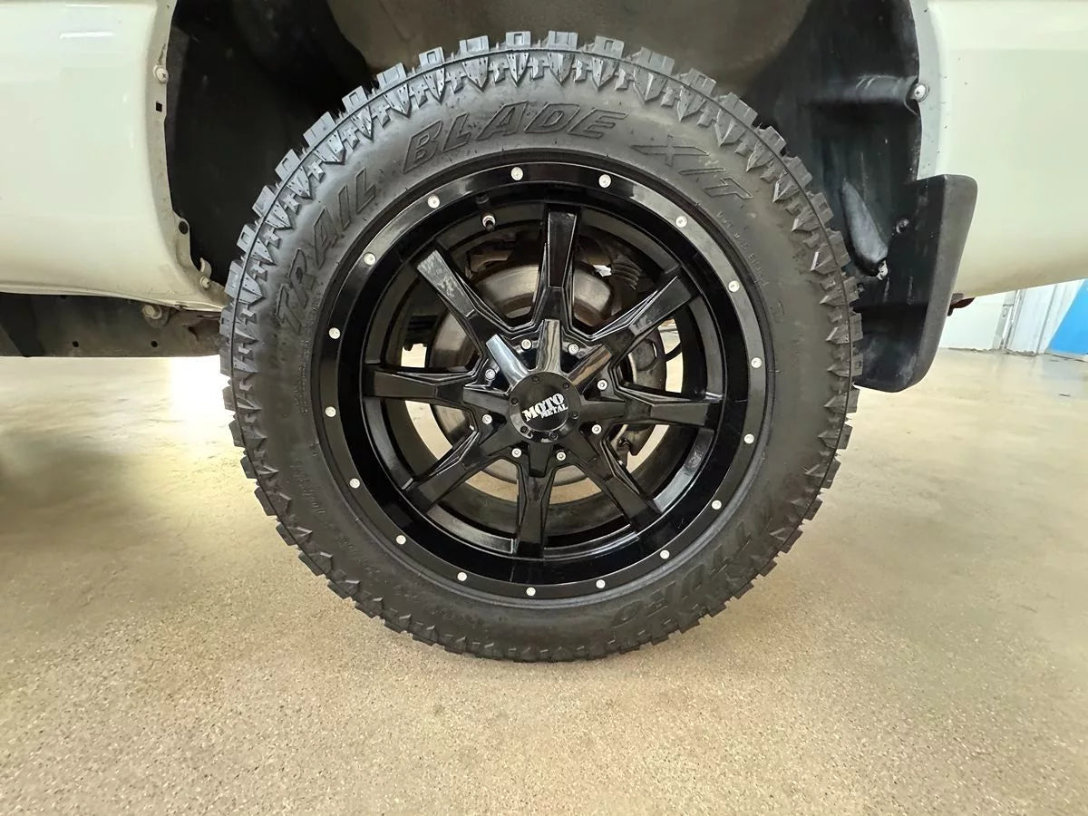 18X9 Moto Metal MO970 RIMS - GLOSS BLACK W/ SPOT MILLED LIP 6X135/6X139.7