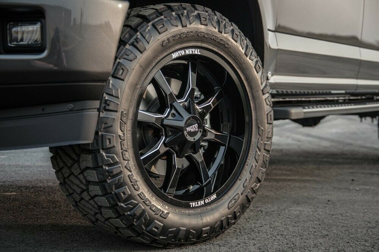 17X8 Moto Metal MO970 RIMS - GLOSS BLACK MILL MOTO METAL LP 6X135/6X139.7